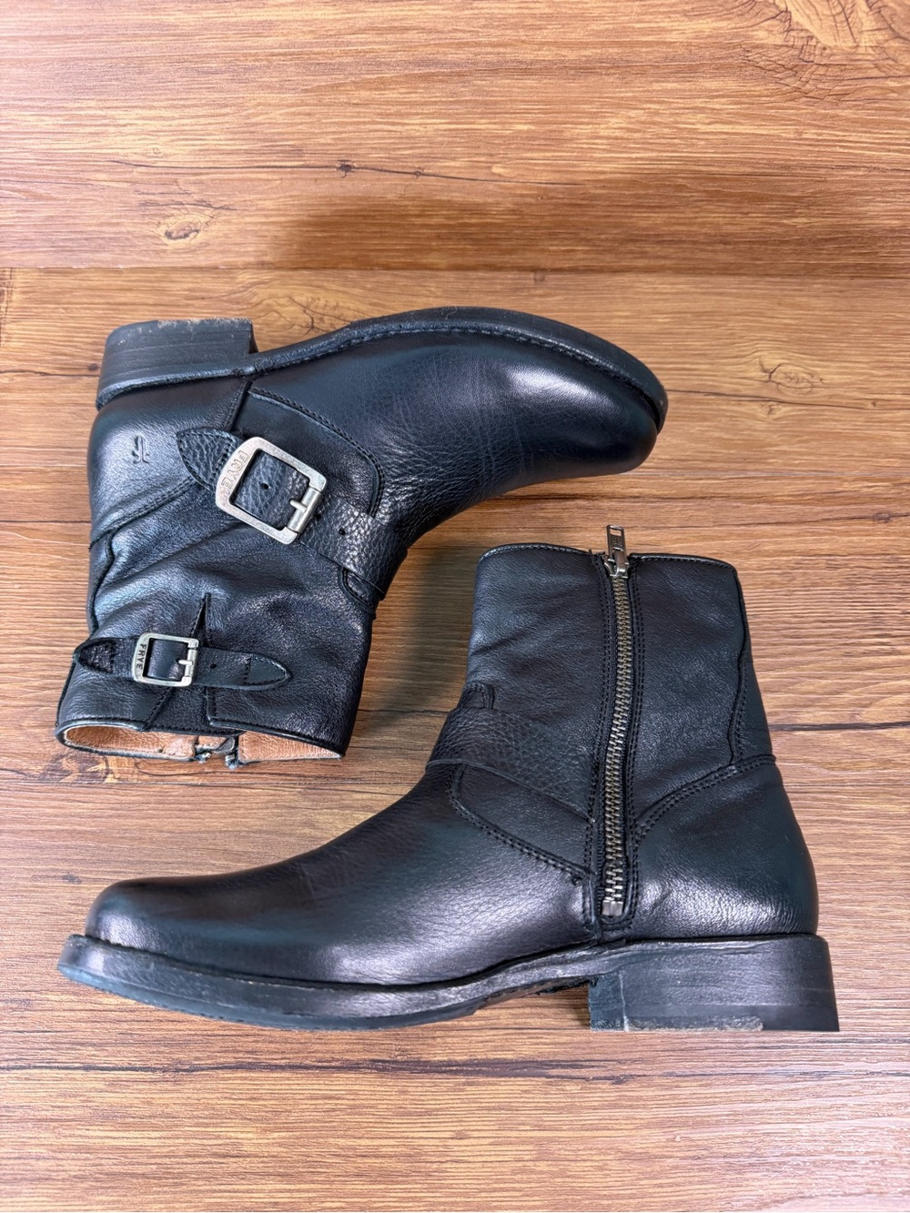 Frye-Vicky Engineer Leather Boots Shoes Women’s Size 6.5 - Picture 3 of 9